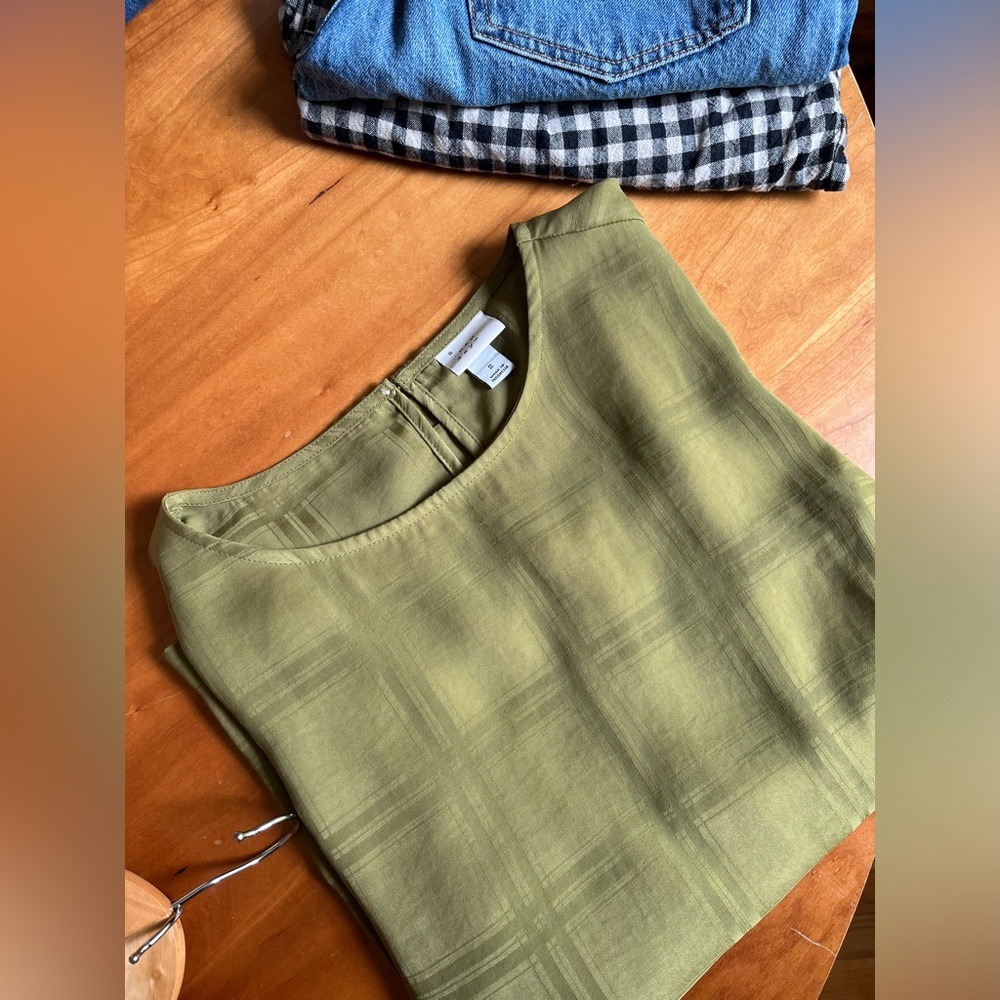 A New Day Flow-y Sleeve Top - Picture 4 of 9